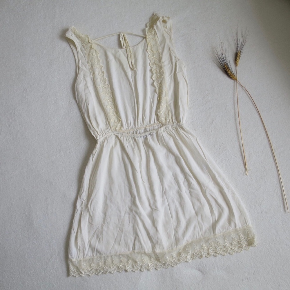 Brandy Melville Dress